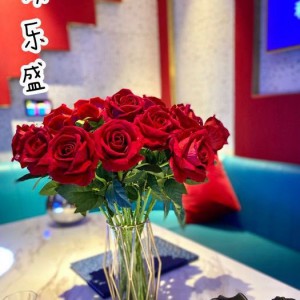 杭州上城区小营街道附近酒吧招聘酒水促销员,无中介费的