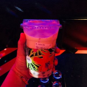 杭州顶级酒吧招聘包厢陪唱,有学历要求吗？