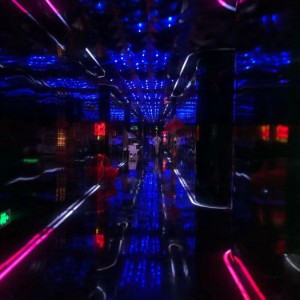 杭州萧山区围垦区附近夜场招聘酒水促销员,过年放假吗？