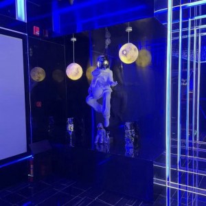 杭州什么地方有夜总会ktv招聘商务迎宾,夜场上班适合穿黑色衣服吗？